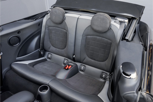MINI Cabrio 2.0 Cooper S John Cooper Works CarPlay ACC Adaptief Onderstel