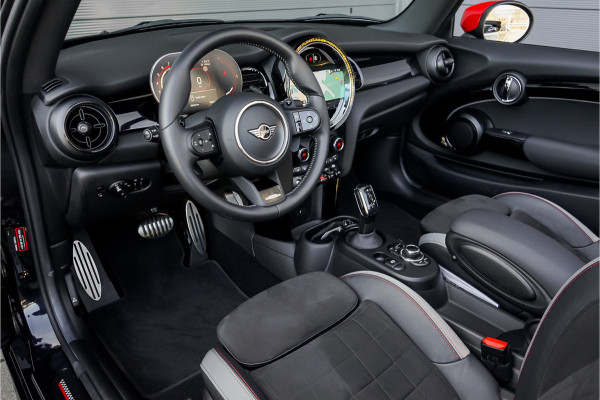 MINI Cabrio 2.0 Cooper S John Cooper Works CarPlay ACC Adaptief Onderstel