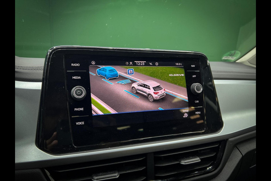Volkswagen T-Roc 1.5 TSI Life DSG | Camera | IQ-Drive | Led