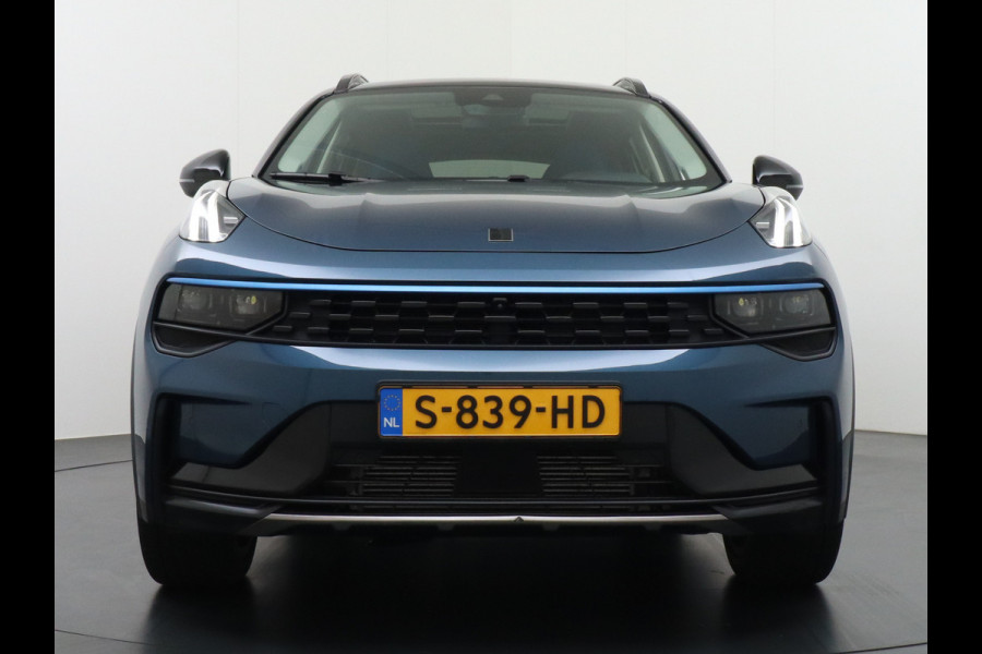 Lynk & Co 01 1.5 PHEV AUT-7 261pk Pano-Schuif-K-dak 20" 360°Camera Apple Carplay Android Auto Adaptive-Cr NaviPdc-a+v Ecc Keyless Led M-Bux P Elek.Memory.Stoel File assistent Dodehoek detector Elektrisch bedienbare achterklep Rijstrooksensor Wifi Verkeersbord detectie 425Nm koppel 3,6kw laadvermogen €44.882 Nieuwprijs 1e Eigenaar Origineel NLse auto!