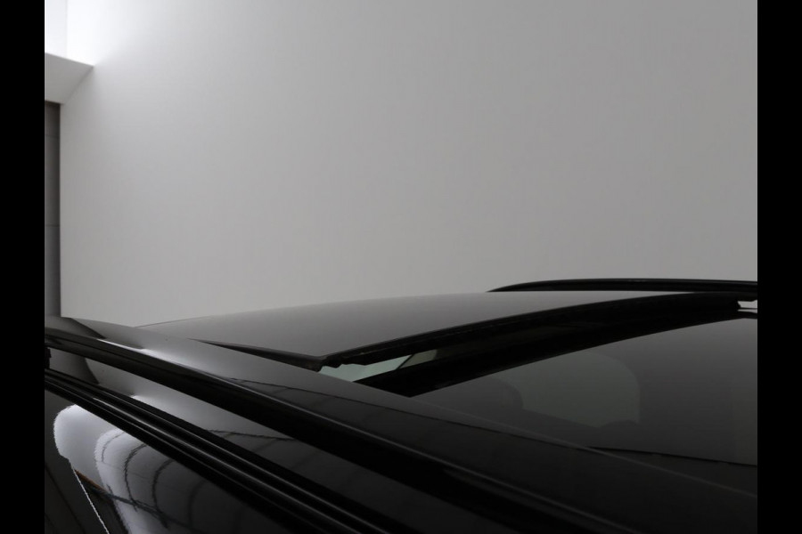 Lynk & Co 01 1.5 Plug In | Panoramadak | Infinity by Harman | 360 camera | Adaptive cruise | Stoelverwarming | Carplay | Memory | Full LED