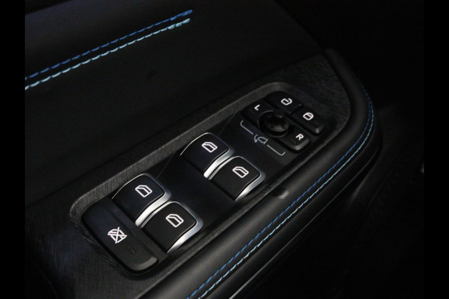 Lynk & Co 01 1.5 Plug In | Panoramadak | Infinity by Harman | 360 camera | Adaptive cruise | Stoelverwarming | Carplay | Memory | Full LED