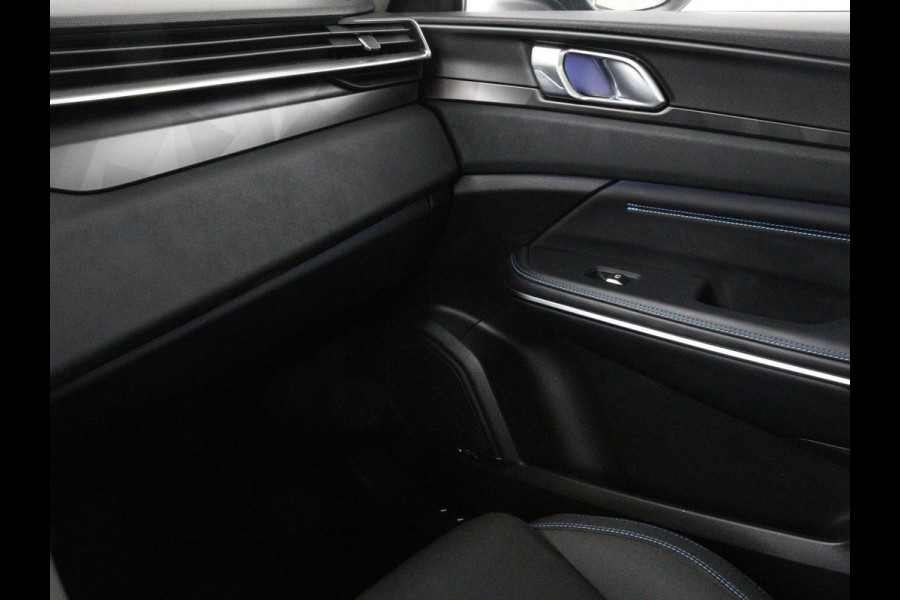 Lynk & Co 01 1.5 Plug In | Panoramadak | Infinity by Harman | 360 camera | Adaptive cruise | Stoelverwarming | Carplay | Memory | Full LED