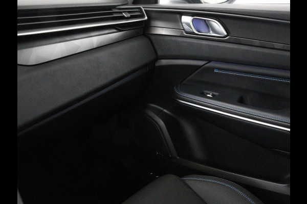 Lynk & Co 01 1.5 Plug In | Panoramadak | Infinity by Harman | 360 camera | Adaptive cruise | Stoelverwarming | Carplay | Memory | Full LED