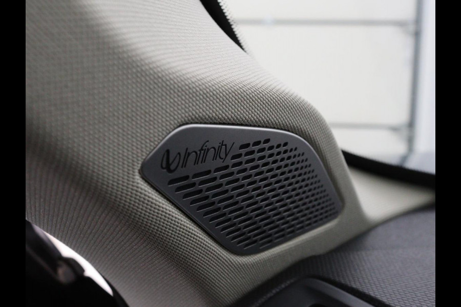 Lynk & Co 01 1.5 Plug In | Panoramadak | Infinity by Harman | 360 camera | Adaptive cruise | Stoelverwarming | Carplay | Memory | Full LED