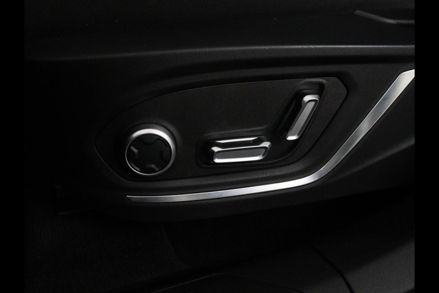 Lynk & Co 01 1.5 Plug In | Panoramadak | Infinity by Harman | 360 camera | Adaptive cruise | Stoelverwarming | Carplay | Memory | Full LED