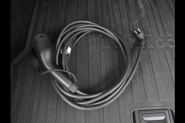 Lynk & Co 01 1.5 Plug In | Panoramadak | Infinity by Harman | 360 camera | Adaptive cruise | Stoelverwarming | Carplay | Memory | Full LED
