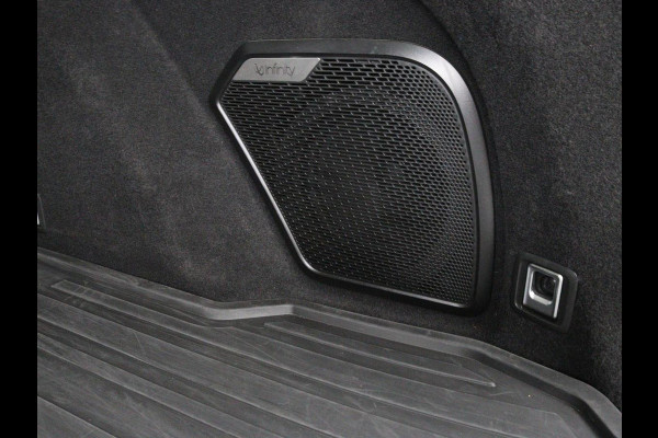 Lynk & Co 01 1.5 Plug In | Panoramadak | Infinity by Harman | 360 camera | Adaptive cruise | Stoelverwarming | Carplay | Memory | Full LED