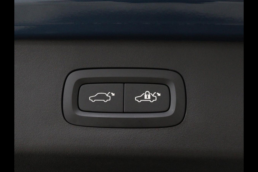 Lynk & Co 01 1.5 Plug In | Panoramadak | Infinity by Harman | 360 camera | Adaptive cruise | Stoelverwarming | Carplay | Memory | Full LED
