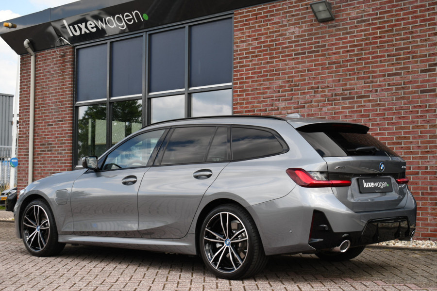 BMW 3 Serie Touring 330e xDrive M-Sport Pano ACC 360 H/K El-zetels HUD 19inch