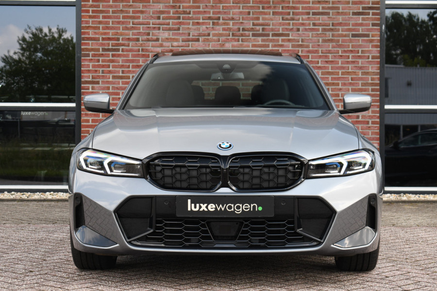 BMW 3 Serie Touring 330e xDrive M-Sport Pano ACC 360 H/K El-zetels HUD 19inch