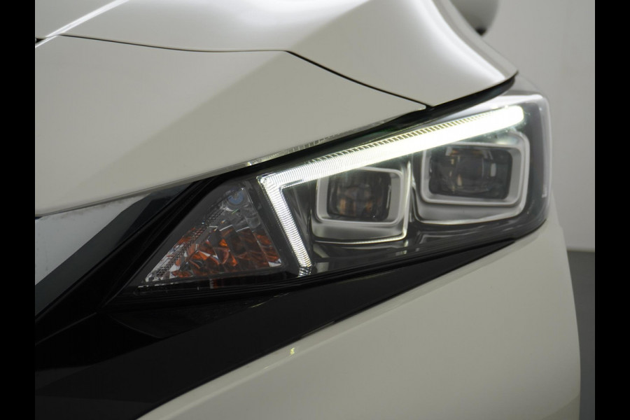 Nissan Leaf Tekna 40 kWh BOSE AUDI | STOELVERWARMING VOOR + ACHTER | RIJKLAAR INCL. 12 MND. BOVAGGARANTIE