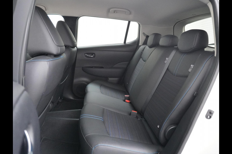 Nissan Leaf Tekna 40 kWh BOSE AUDI | STOELVERWARMING VOOR + ACHTER | RIJKLAAR INCL. 12 MND. BOVAGGARANTIE