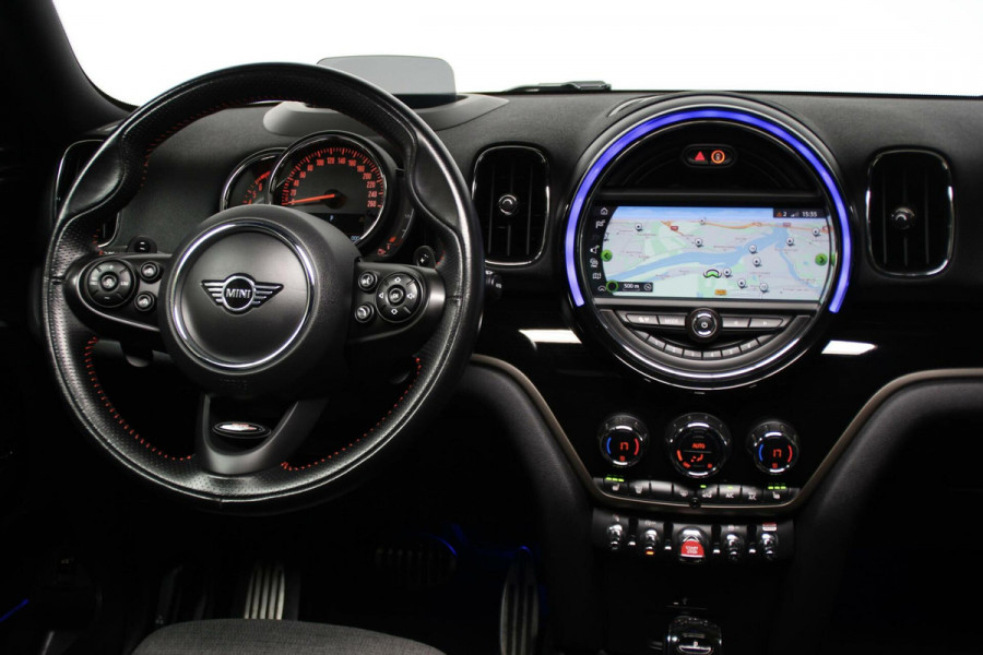 MINI Countryman 2.0 Cooper S JCW 192 PK Facelift | Pano-dak | CarPlay | Harman/Kardon | HUD | Stoelverwarming | Trekhaak | LED | PDC |