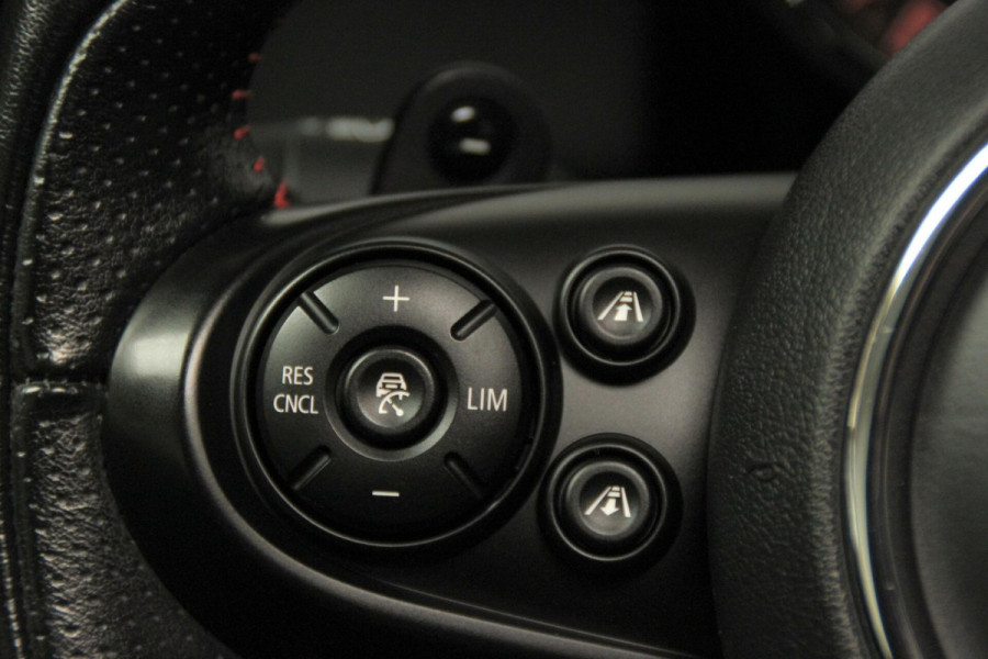 MINI Countryman 2.0 Cooper S JCW 192 PK Facelift | Pano-dak | CarPlay | Harman/Kardon | HUD | Stoelverwarming | Trekhaak | LED | PDC |