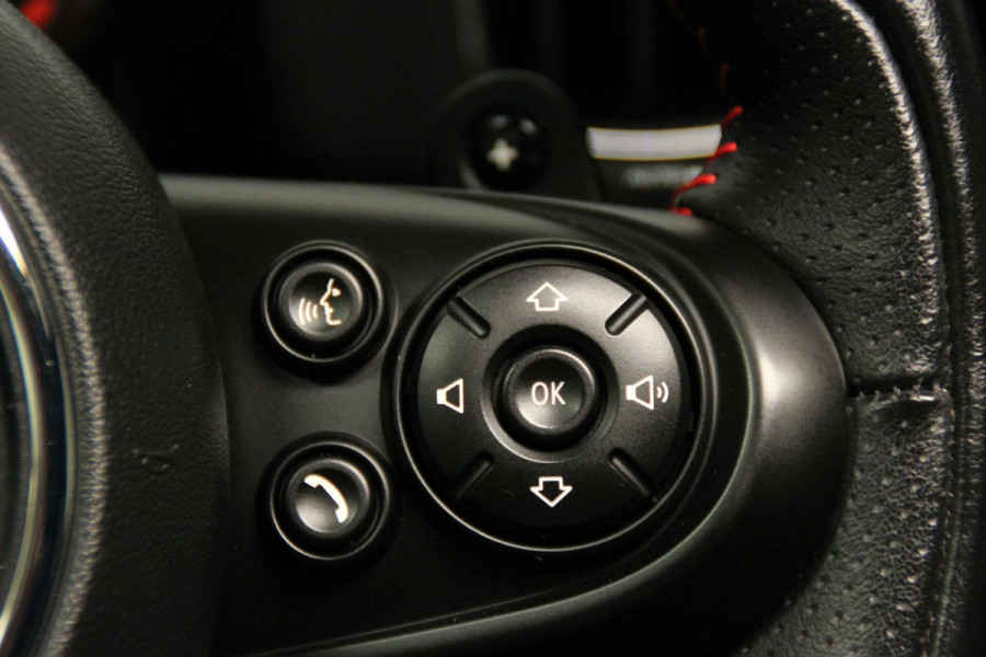 MINI Countryman 2.0 Cooper S JCW 192 PK Facelift | Pano-dak | CarPlay | Harman/Kardon | HUD | Stoelverwarming | Trekhaak | LED | PDC |