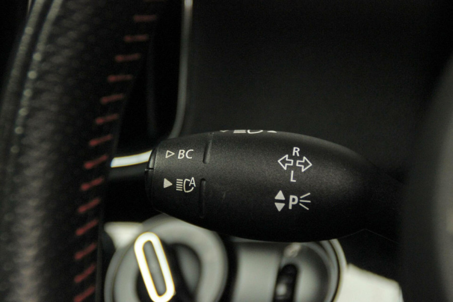 MINI Countryman 2.0 Cooper S JCW 192 PK Facelift | Pano-dak | CarPlay | Harman/Kardon | HUD | Stoelverwarming | Trekhaak | LED | PDC |