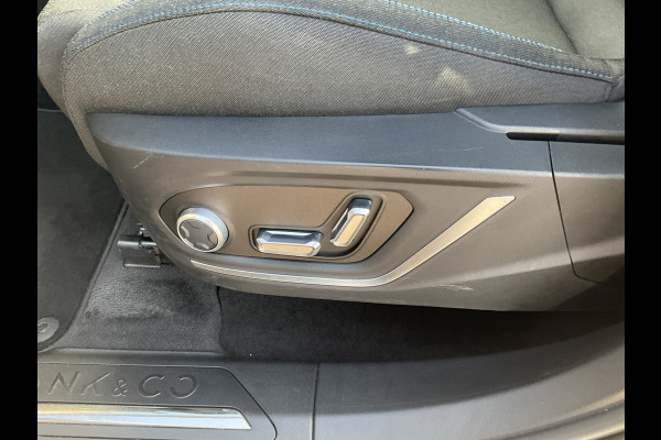 Lynk & Co 01 1.5 262PK PHEV Caplay 360°Cam Stoellverw. Pano.dak Plug-in