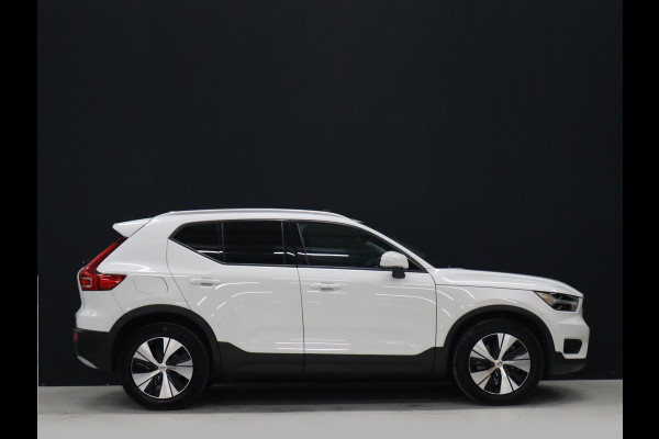 Volvo XC40 1.5 T5 Twin Engine Momentum Pro [APPLE CARPLAY, DIGITAL DASH, CRUISE CONTROL,  SCHUIFKANTELDAK, STUURVERWARMING, STOELVERWARMING V+A,  PDC ACHTER,  ELEKTRISCHE ACHTERKLEP, NAVIGATIE, NIEUWSTAAT]