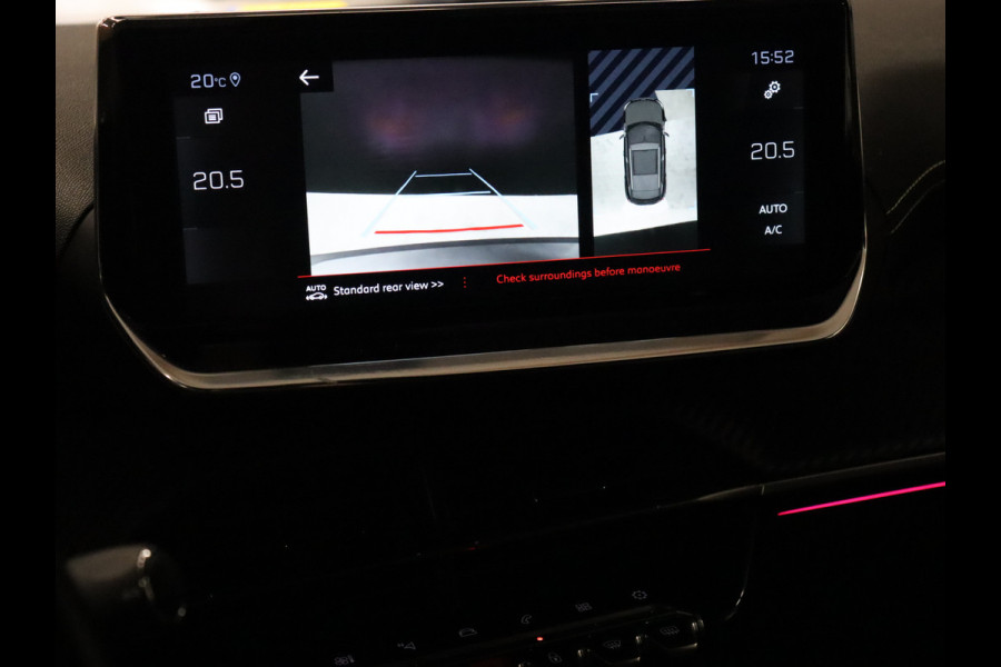 Peugeot 2008 1.2 PureTech GT [APPLE CARPLAY, DIGITAL DASH, SFEERVERLICHTING, TREKHAAK AFNEEMBAAR, CAMERA, CLIMATE CONTROL, HALF LEDER, DODEHOEK DETECTOR, NAVIGATIE, NIEUWSTAAT]