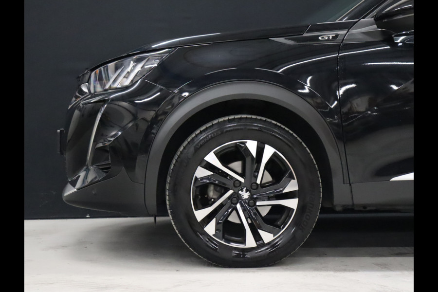 Peugeot 2008 1.2 PureTech GT [APPLE CARPLAY, DIGITAL DASH, SFEERVERLICHTING, TREKHAAK AFNEEMBAAR, CAMERA, CLIMATE CONTROL, HALF LEDER, DODEHOEK DETECTOR, NAVIGATIE, NIEUWSTAAT]