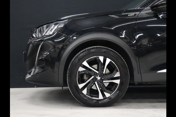 Peugeot 2008 1.2 PureTech GT [APPLE CARPLAY, DIGITAL DASH, SFEERVERLICHTING, TREKHAAK AFNEEMBAAR, CAMERA, CLIMATE CONTROL, HALF LEDER, DODEHOEK DETECTOR, NAVIGATIE, NIEUWSTAAT]