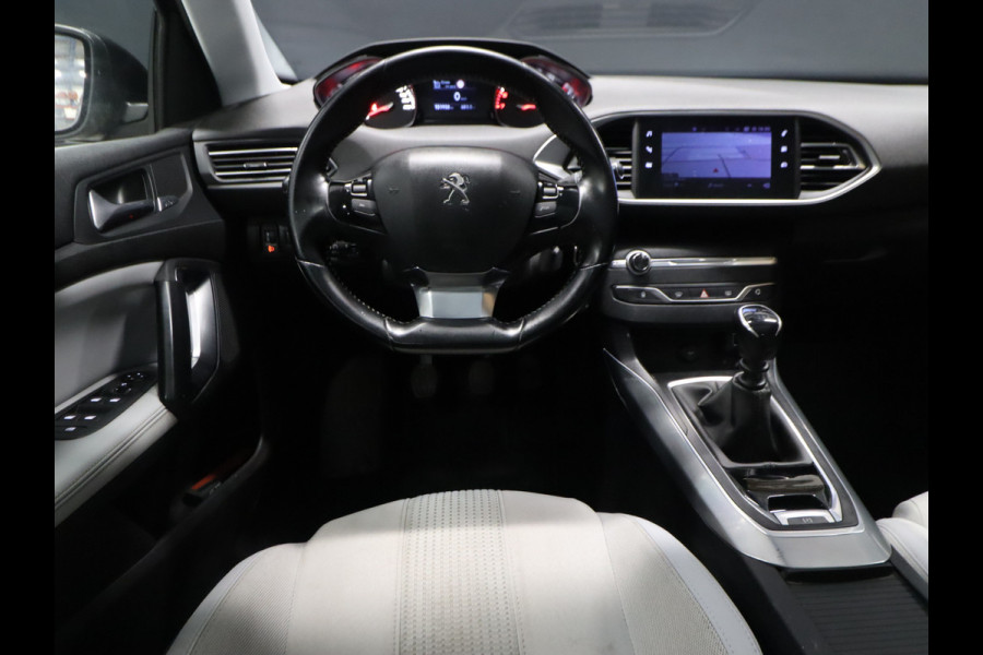 Peugeot 308 SW 1.2 PureTech Blue Lease Premium [CARPLAY, CRUISE CONTROL, DENON AUDIO INSTALLATIE, TREKHAAK, CAMERA, PDC V+A, NAVIGATIE, NIEUWSTAAT]