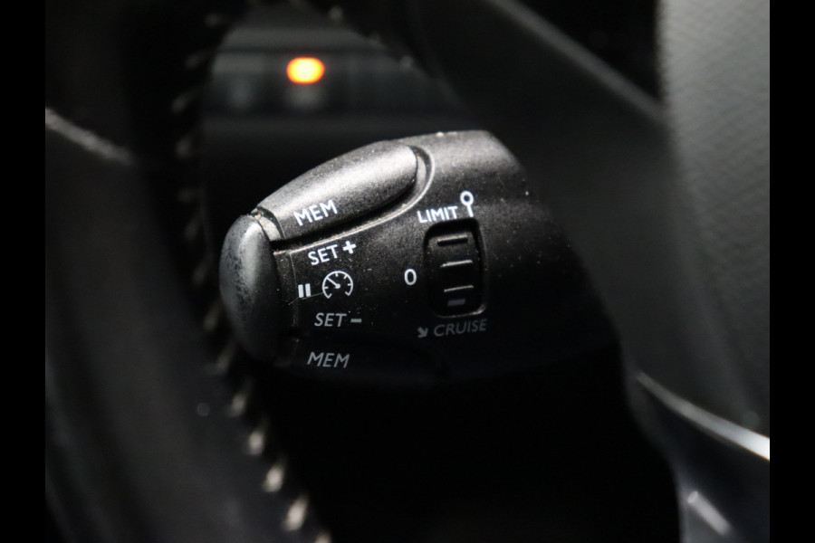 Peugeot 308 SW 1.2 PureTech Blue Lease Premium [CARPLAY, CRUISE CONTROL, DENON AUDIO INSTALLATIE, TREKHAAK, CAMERA, PDC V+A, NAVIGATIE, NIEUWSTAAT]