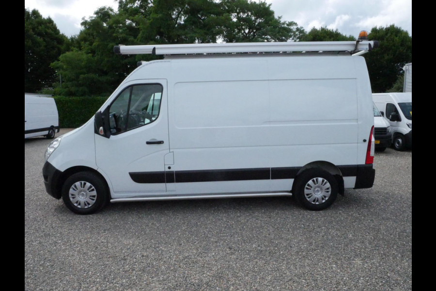 Renault Master 2.3 dCi 130PK, L2H2, Airco Imperial, Camera, Navi