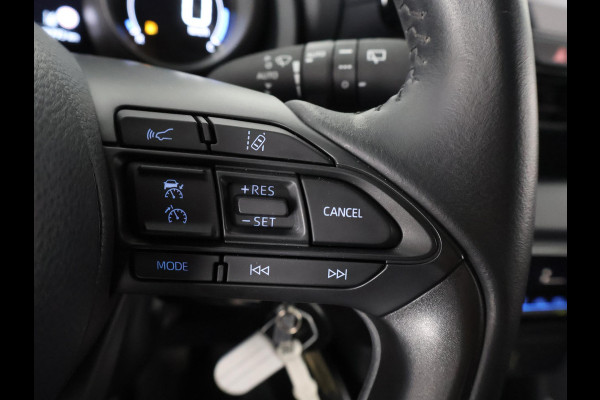 Toyota Yaris 1.5 HYBRID DYNAMIC-PACK BI TONE GARANTIE TOT 2033 CARPLAY NAVI.CLIMA.CRUISE.CAMERA.LMV