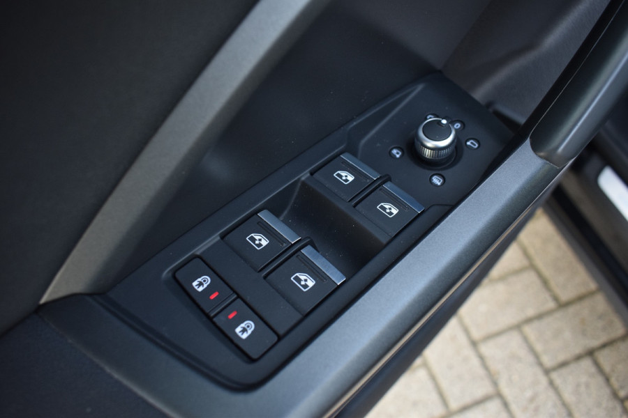 Audi Q3 Sportback 45 TFSIe S-line | Camera | Keyless | ACC | 20"