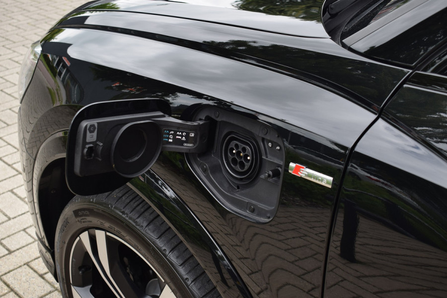 Audi Q3 Sportback 45 TFSIe S-line | Camera | Keyless | ACC | 20"