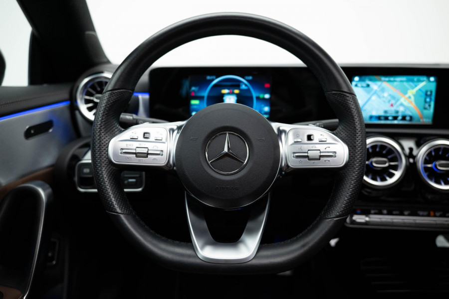 Mercedes-Benz CLA-Klasse Shooting Brake CLA250 e AMG Line |Pano|Leder|Ambient|Trekhaak|Adaptive|