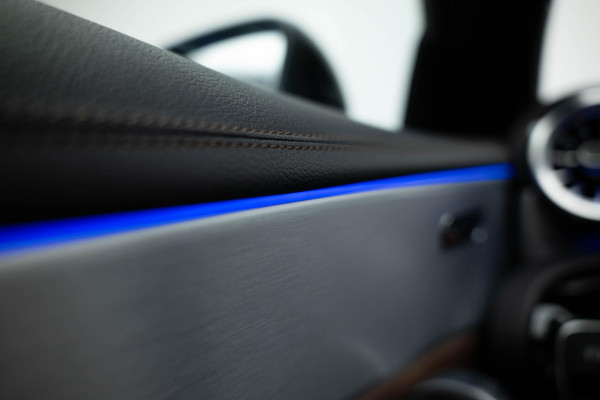 Mercedes-Benz CLA-Klasse Shooting Brake CLA250 e AMG Line |Pano|Leder|Ambient|Trekhaak|Adaptive|