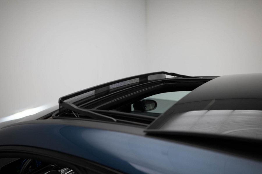 Mercedes-Benz CLA-Klasse Shooting Brake CLA250 e AMG Line |Pano|Leder|Ambient|Trekhaak|Adaptive|
