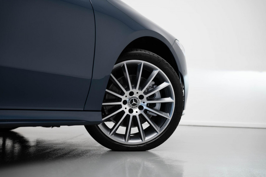 Mercedes-Benz CLA-Klasse Shooting Brake CLA250 e AMG Line |Pano|Leder|Ambient|Trekhaak|Adaptive|