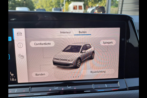 Volkswagen Golf 1.5 eTSI R-Line Business+ | LED | Trekhaak | All-seasons | ACC | Keyless | Stoelverwarming |
