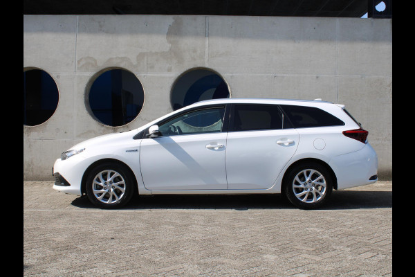 Toyota Auris Touring Sports 1.8 Hybrid Dynamic Go | NAVIGATIE | ACHTERUITRIJCAMERA |