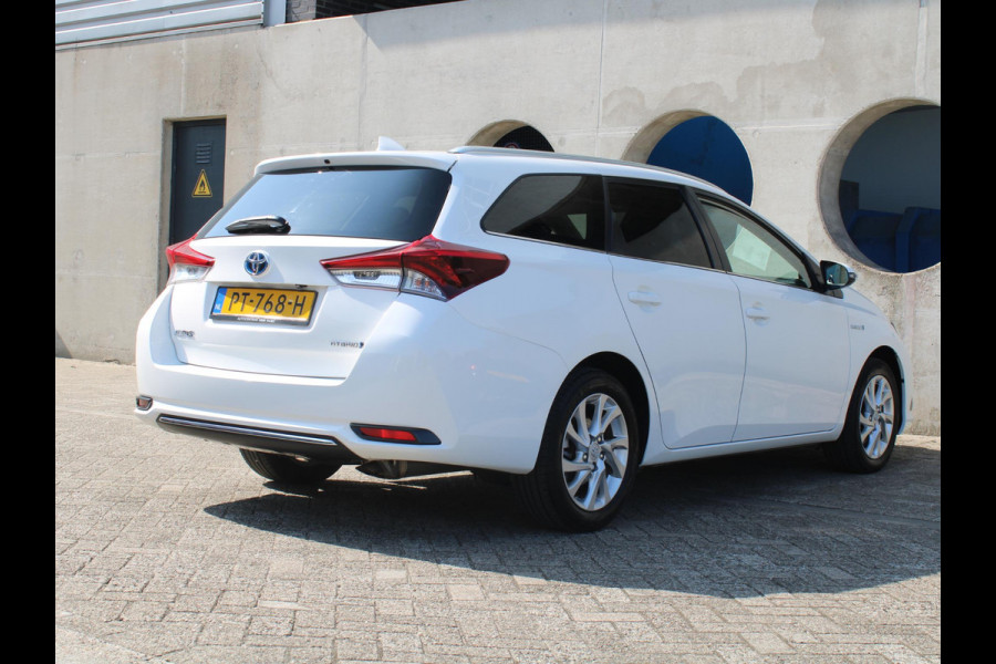 Toyota Auris Touring Sports 1.8 Hybrid Dynamic Go | NAVIGATIE | ACHTERUITRIJCAMERA |
