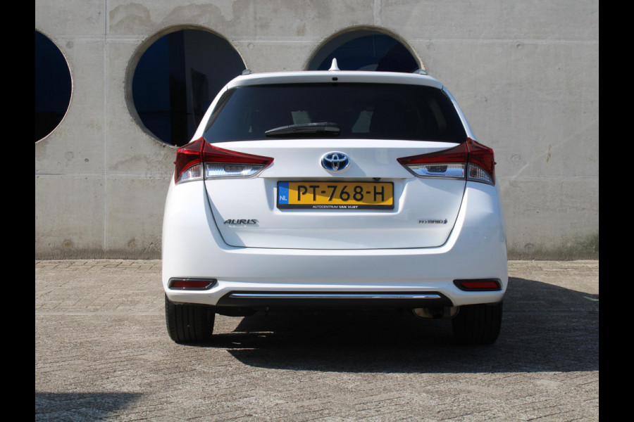 Toyota Auris Touring Sports 1.8 Hybrid Dynamic Go | NAVIGATIE | ACHTERUITRIJCAMERA |
