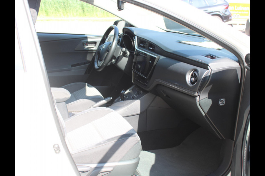 Toyota Auris Touring Sports 1.8 Hybrid Dynamic Go | NAVIGATIE | ACHTERUITRIJCAMERA |