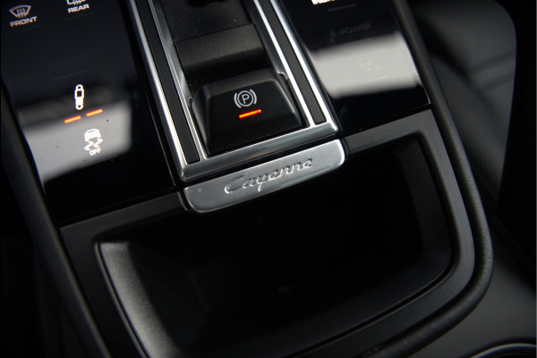 Porsche Cayenne 3.0 E-Hybrid | Sport Chrono | Panoramadak | Bose | Luchtvering | Stoelkoeling | Stoelverwarming | Memory Seats | PDLS | PASM | Camera | Volledig Leder | NAP | Elek. Achterklep | Navigatie | Trekhaak | Sof