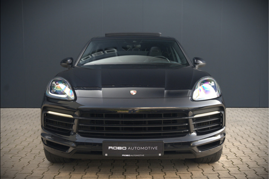 Porsche Cayenne 3.0 E-Hybrid | Sport Chrono | Panoramadak | Bose | Luchtvering | Stoelkoeling | Stoelverwarming | Memory Seats | PDLS | PASM | Camera | Volledig Leder | NAP | Elek. Achterklep | Navigatie | Trekhaak | Sof