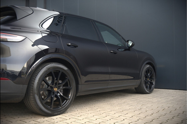 Porsche Cayenne 3.0 E-Hybrid | Sport Chrono | Panoramadak | Bose | Luchtvering | Stoelkoeling | Stoelverwarming | Memory Seats | PDLS | PASM | Camera | Volledig Leder | NAP | Elek. Achterklep | Navigatie | Trekhaak | Sof