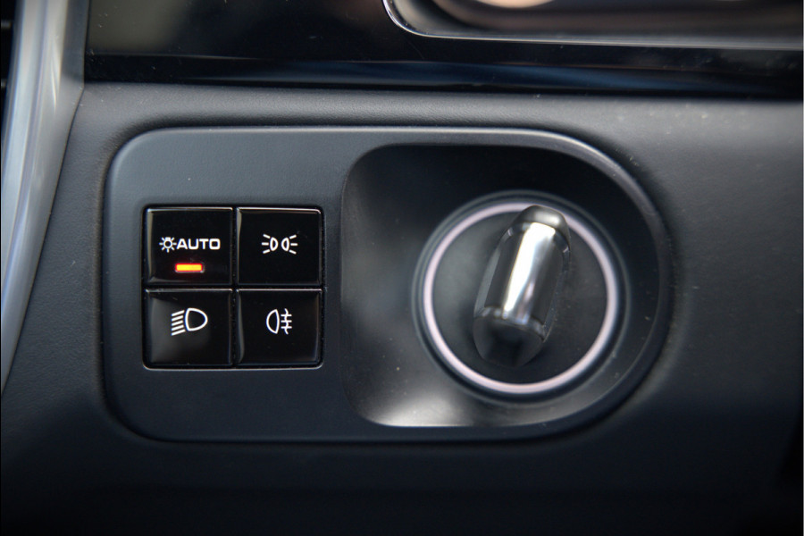 Porsche Cayenne 3.0 E-Hybrid | Sport Chrono | Panoramadak | Bose | Luchtvering | Stoelkoeling | Stoelverwarming | Memory Seats | PDLS | PASM | Camera | Volledig Leder | NAP | Elek. Achterklep | Navigatie | Trekhaak | Sof