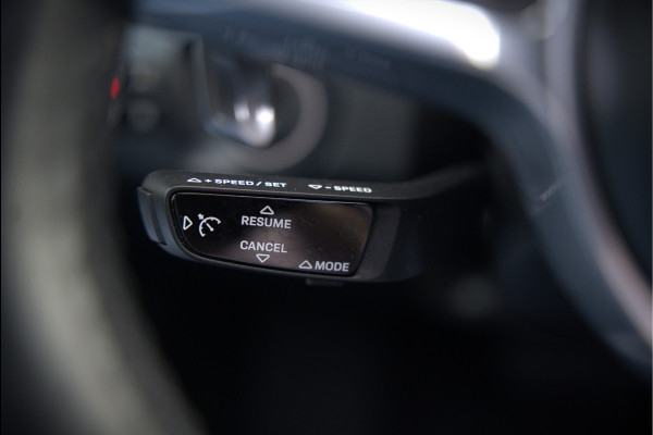 Porsche Cayenne 3.0 E-Hybrid | Sport Chrono | Panoramadak | Bose | Luchtvering | Stoelkoeling | Stoelverwarming | Memory Seats | PDLS | PASM | Camera | Volledig Leder | NAP | Elek. Achterklep | Navigatie | Trekhaak | Sof