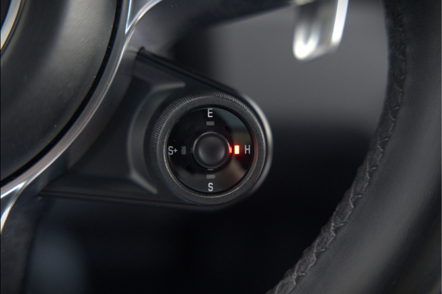 Porsche Cayenne 3.0 E-Hybrid | Sport Chrono | Panoramadak | Bose | Luchtvering | Stoelkoeling | Stoelverwarming | Memory Seats | PDLS | PASM | Camera | Volledig Leder | NAP | Elek. Achterklep | Navigatie | Trekhaak | Sof