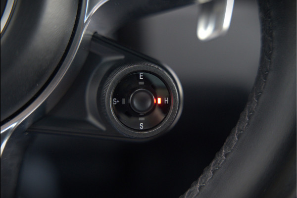 Porsche Cayenne 3.0 E-Hybrid | Sport Chrono | Panoramadak | Bose | Luchtvering | Stoelkoeling | Stoelverwarming | Memory Seats | PDLS | PASM | Camera | Volledig Leder | NAP | Elek. Achterklep | Navigatie | Trekhaak | Sof