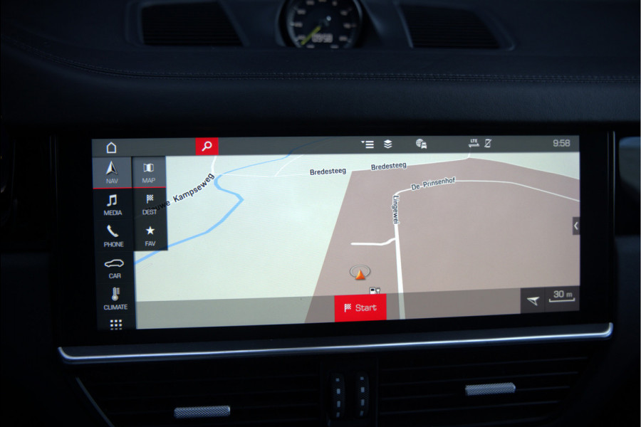 Porsche Cayenne 3.0 E-Hybrid | Sport Chrono | Panoramadak | Bose | Luchtvering | Stoelkoeling | Stoelverwarming | Memory Seats | PDLS | PASM | Camera | Volledig Leder | NAP | Elek. Achterklep | Navigatie | Trekhaak | Sof
