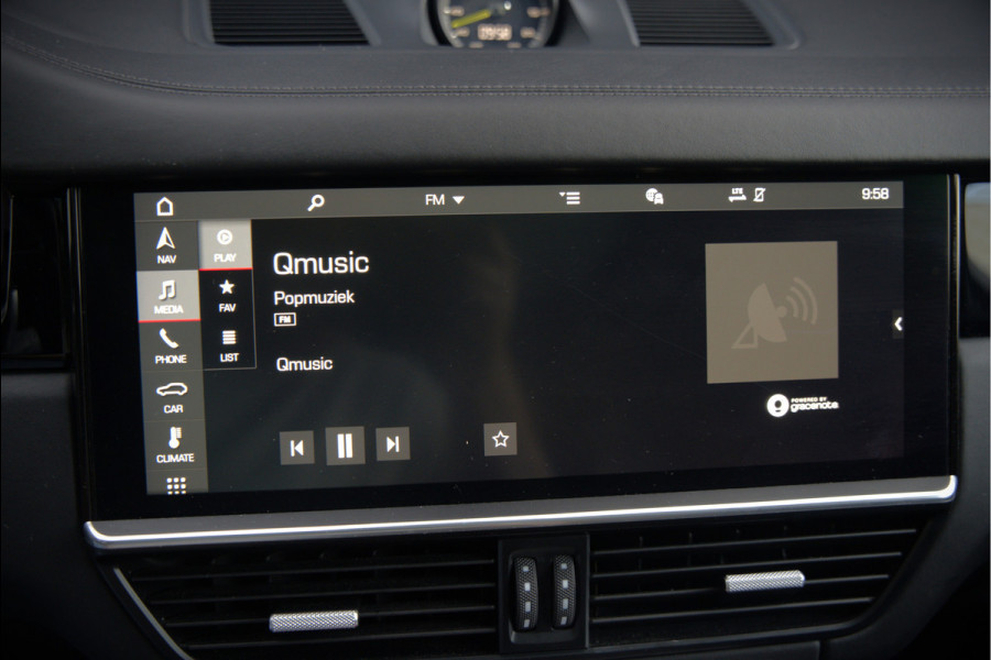Porsche Cayenne 3.0 E-Hybrid | Sport Chrono | Panoramadak | Bose | Luchtvering | Stoelkoeling | Stoelverwarming | Memory Seats | PDLS | PASM | Camera | Volledig Leder | NAP | Elek. Achterklep | Navigatie | Trekhaak | Sof